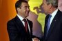 Медведев и Буш разговарят за последно