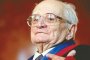 Президентът поздрави Валери Петров по повод 90 години от рождението му 