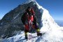 Алпинисти доброволци чистят Еверест
