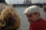  Сноудън разпуска на корабче в Москва