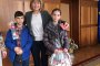 Деца изненадаха Фандъкова с мартеници