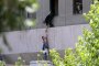    12 убити и десетки ранени в парламента на Иран