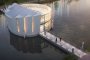   Плаваща соларна ферма съчетава земеделие и ресторант под един покрив
