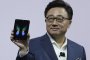     Galaxy Fold: Samsung представя сгъваем телефон за $ 1,980