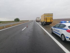  Полицията е видял кола да кара в насрещното пътно платно по магистрала Тракия