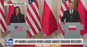 Вицепрезидентът на САЩ Камала Харис претърпя пълен гаф на съвместна пресконференция с полския президент Анджей Дуда във Варшава