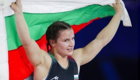 Дудова се състезаваше в категория 59 кг, но от началото на 2022 г. се качи в горната