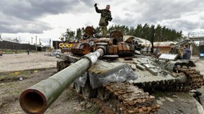 Унищожен руски танк около украинската столица Киев