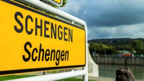 Припомняме, по-рано този месец ЕП призова Съветът на ЕС да гласува до края на годината решение за присъединяването на двете страни към Шенгенското пространство.