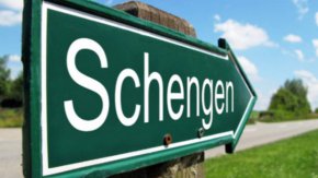 Макрон и Рюте за Шенген 