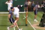 Сръбският тенисист Новак Джокович разби ракетата си по време на финала на "Уимбълдън" в неделя. — Twitter/@jeffreyboadi_