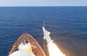 Черноморският флот на Русия е провел учение за налагане на морска блокада, съобщи Министерството на отбраната в петък
