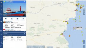 Атакуваният от Русия товарен кораб