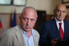 Главният прокурор Борислав Сарафов е предложил – апелативния прокурор на Варна Владимир Чавдаров да бъде освободен дисциплинарно