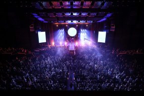  Близо 4000 души аплодираха Миро на концерта му в първа зала на НДК
