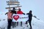 Единственият българин с 2 трансплантирни органа изкачи връх №2 на Килиманджаро