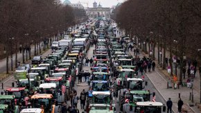 Фермерите блокират берлинските улици