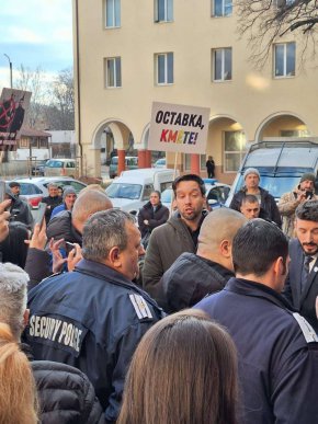 За втори път един от най-натоварените булеварди в София - “Сливница” е под блокада в час пик заради Борис Бонев и кмет-гурбетчия от Спаси София