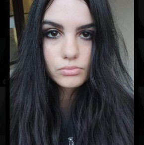Полицията в Сливен издирва 18-годишната Гергана Цандева.