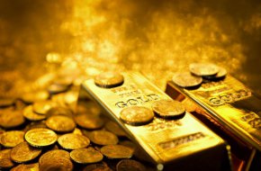 
От месец и половина цената на инвестиционното злато започна да се покачва на световните пазари и в първия ден на април надхвърли 2265 долара. Геополитическата несигурност оказва влияние за този ръст, но има и други фактори, обясняват експертите.