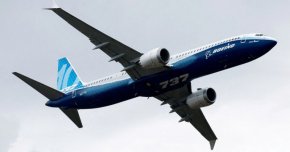 Производството на реактивния самолет 737 MAX на Boeing е намаляло рязко през последните седмици поради поредица от регулаторни проверки и одити за безопасност, съобщи Ройтерс в сряда, позовавайки се на неназовани източници от индустрията.