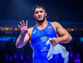МОК не допусна Садулаев до олимпийските квалификации.
