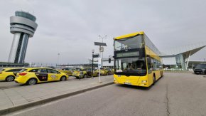 Двуетажни автобуси ще стигат от Централната гара в София до летището за 25 минути.