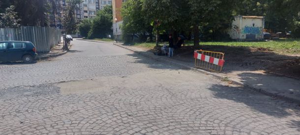 „Готово” е, но никак не е хубаво: Ремонт от кмета на Кр.село заради незаконен блок
