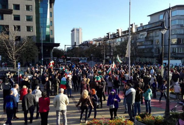 Вълна от протести на 10 ноември