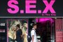 Недоволен клиент стреля в московски секс-шоп