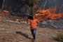 Голям горски пожар бушува втори ден в Гърция 