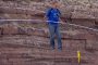 Акробатът Ник Валенда премина по въже над Гранд каньон
