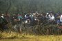 Мигранти и полиция в сблъсъци на границата на Унгария със Сърбия