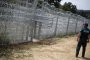 Строят оградата на границата без конкурс