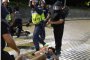 НЕИЗЛЪЧВАНИ КАДРИ: Полицията напада мирни протестиращи в гръб (ВИДЕО)