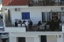 Премиерът на Гърция на закуска с 50 души
