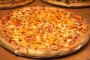 Майстор- готвач направи пица с 254 сирена