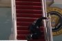  Байдън падна 3 пъти на стълбите на Air Force One (Видео)