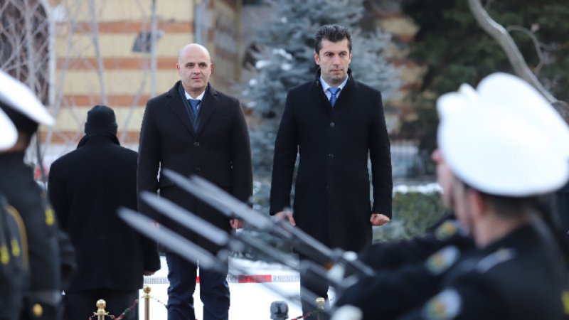 Премиерът на Северна Македония Димитър Ковачевски пристигна на официално посещение