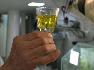 Близо 10 000 българи пият хлорен диоксид препарат подобен на