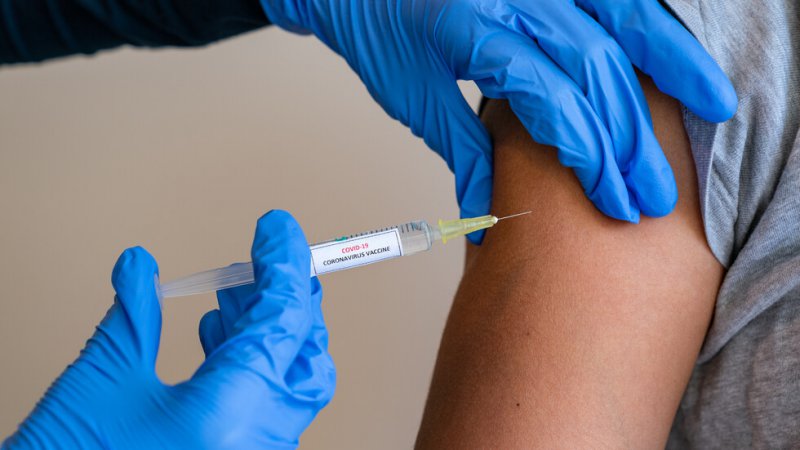 Ваксината ще бъде тествана сред 1420 здрави възрастни на възраст