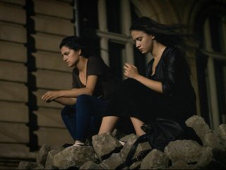 Филмът Жените наистина плачат на Мина Милева и Весела Казакова