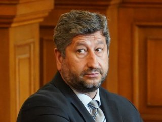 Съпредседателят на Демократична България Христо Иванов оглави временната парламентарна комисия