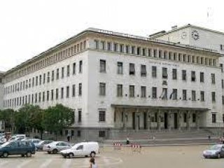 Печалбата на банките в България за пандемичната 2021 г е