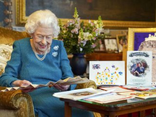 В неделя кралица Елизабет навършва 70 години на британския престол