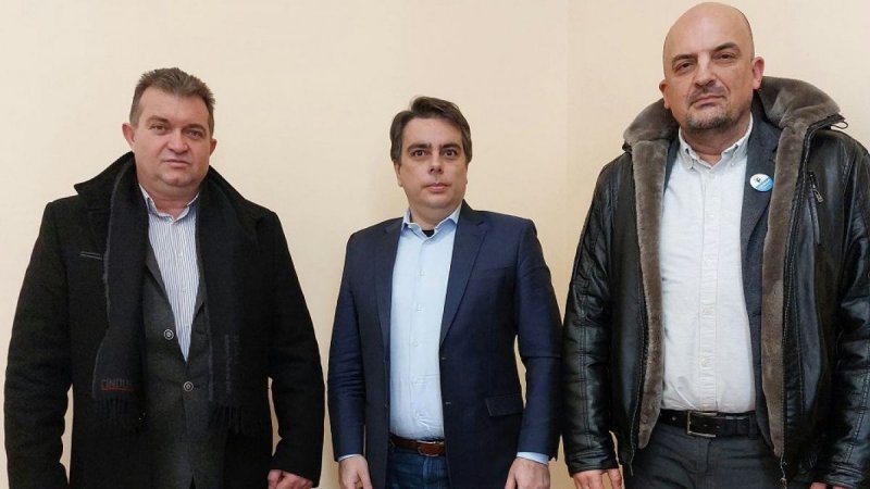 Вицепремиерът и финансов министър Асен Василев е обещал на депутата