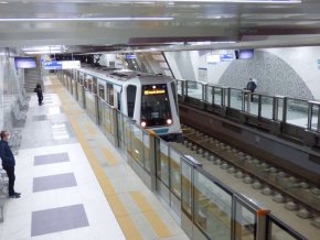  Средствата за строителството на двата нови участъка на метрото са намалени
