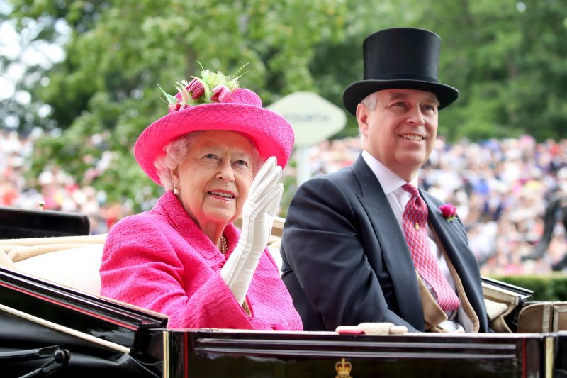 Британската кралица Елизабет Втора ще продължи да бере срам и