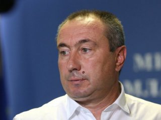 Треньорът на Левски Станимир Стоилов Левски е хвърлен като сираче