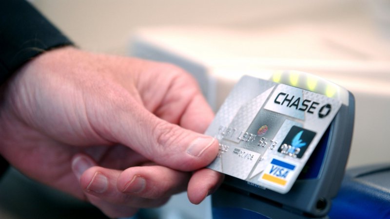 Mastercard и Visa спряха разплащанията с карти, издадени в Русия